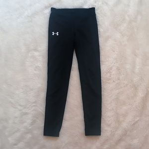 Under Armour black athletic leggings